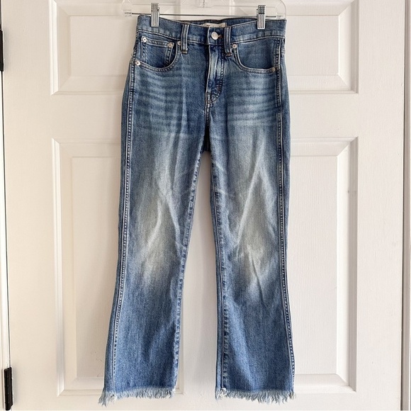 Madewell Cali Demi-Boot Jeans in Fleetwood Wash Size 24P - Picture 2 of 8